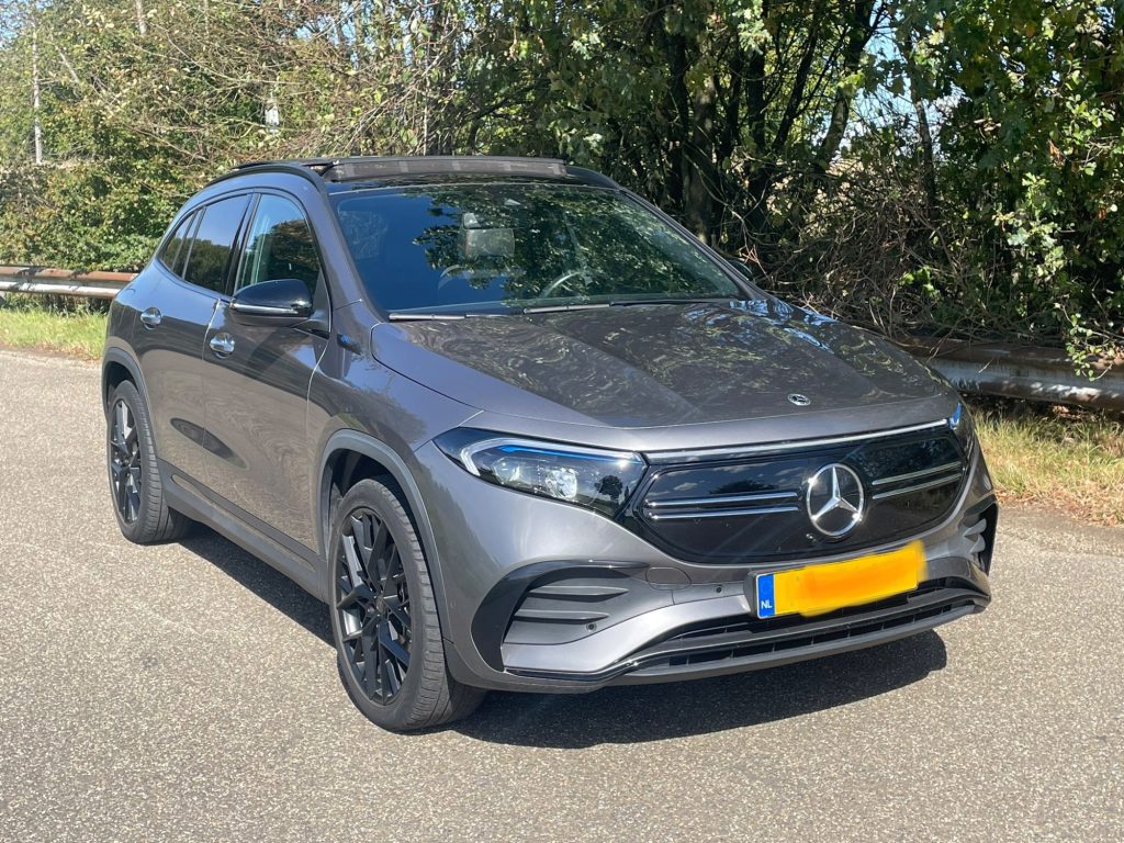 Mercedes-Benz EQA 250 AMG line